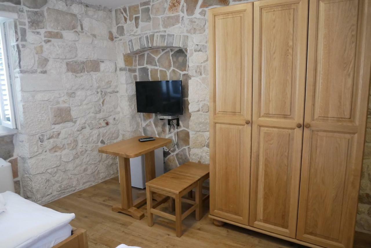 Guest House Jere Old Town Рогозниця Екстер'єр фото