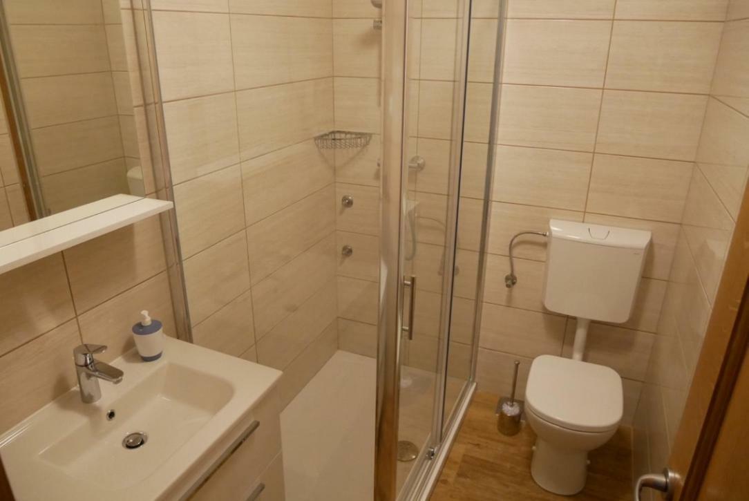 Guest House Jere Old Town Рогозниця Екстер'єр фото