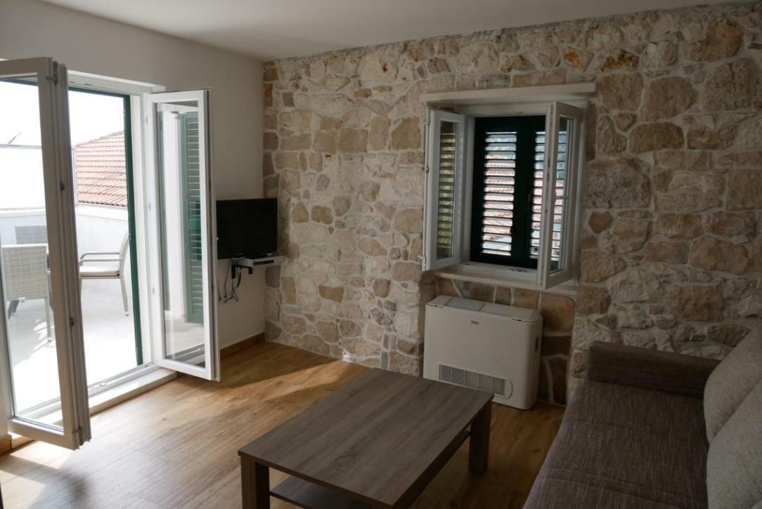 Guest House Jere Old Town Рогозниця Екстер'єр фото