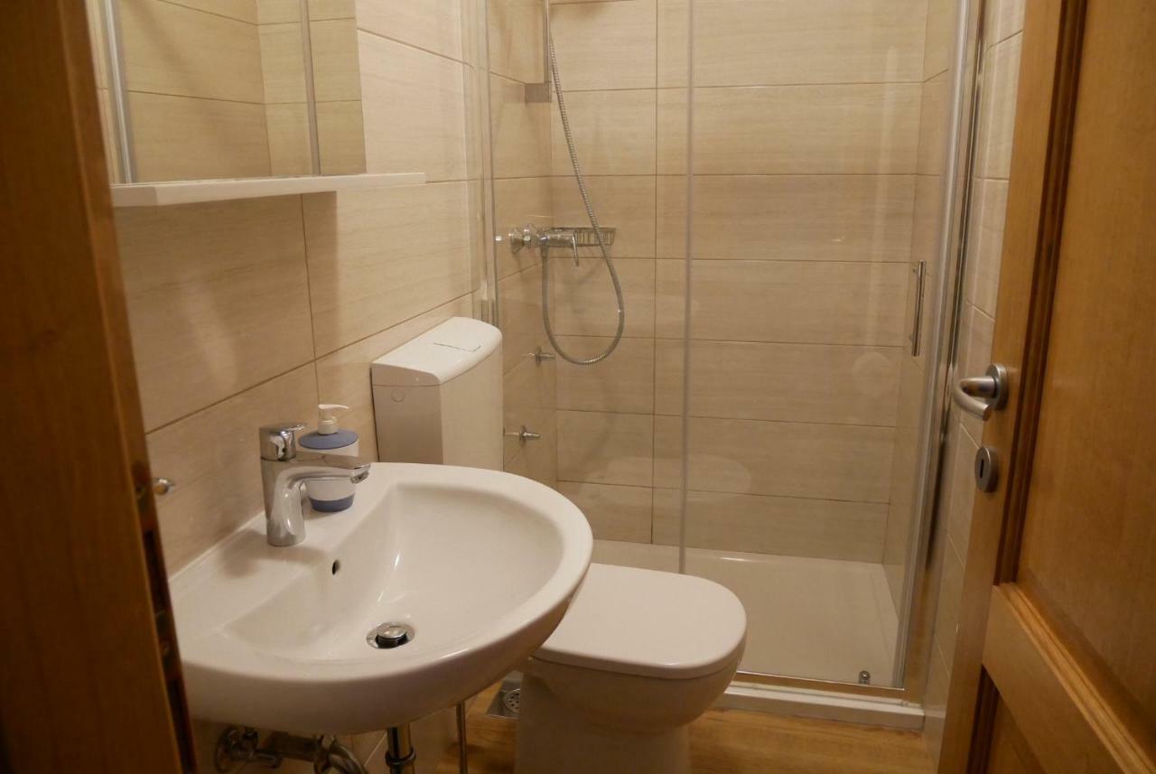 Guest House Jere Old Town Рогозниця Екстер'єр фото